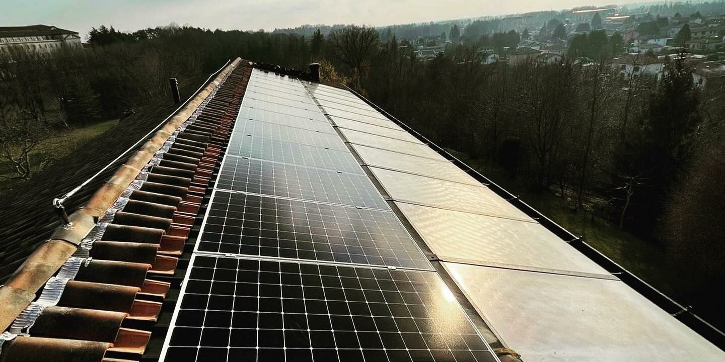 Installazione Impianto fotovoltaico su tetto domestico